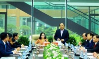 Premierminister Nguyen Xuan Phuc tagt mit Leitern der Provinz Ninh Binh